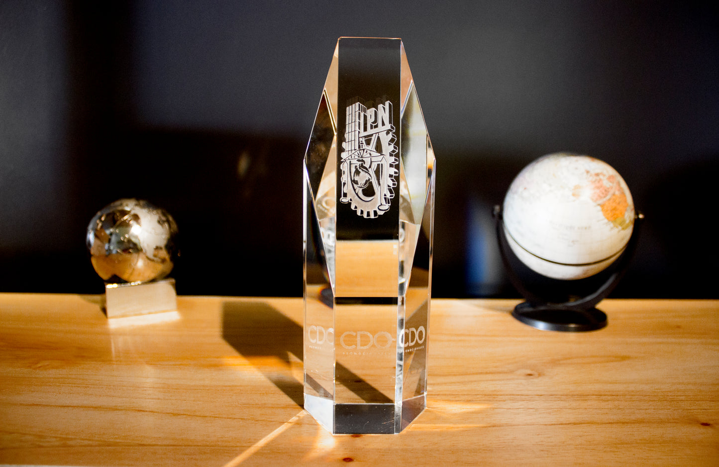 Trofeo de cristal diagonal