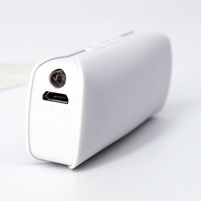 POWER BANK SMALL OVALADA DE 3,200 mAh