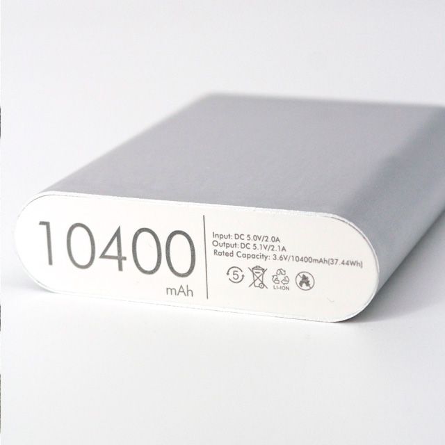 POWER BANK SILVER DE 10,400 mAh