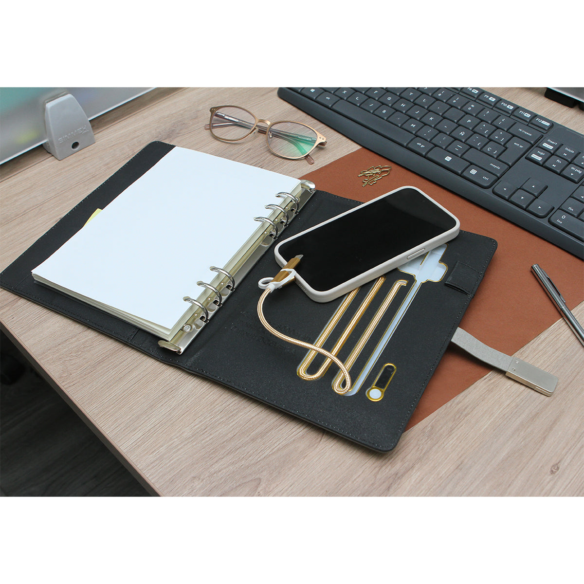 LIBRETA CRAWLEY