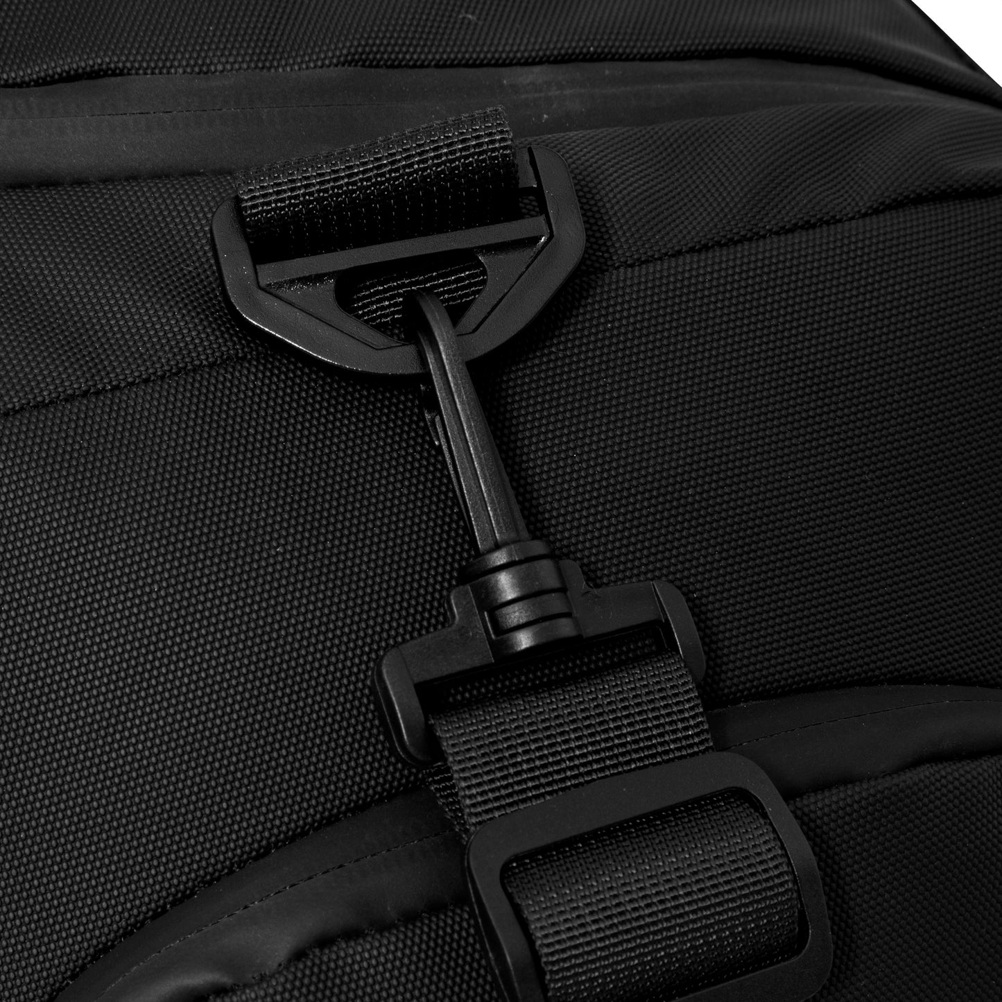 Bolso mochila "FORCE 12"